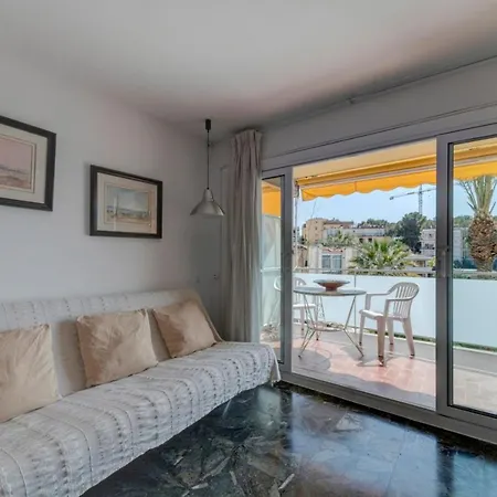 Sitges, Sunny&cozy Apartment *