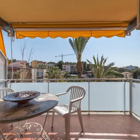 Sitges, Sunny&cozy *